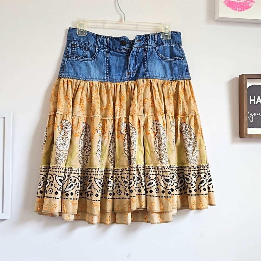 Pleated fabric & denim skirt